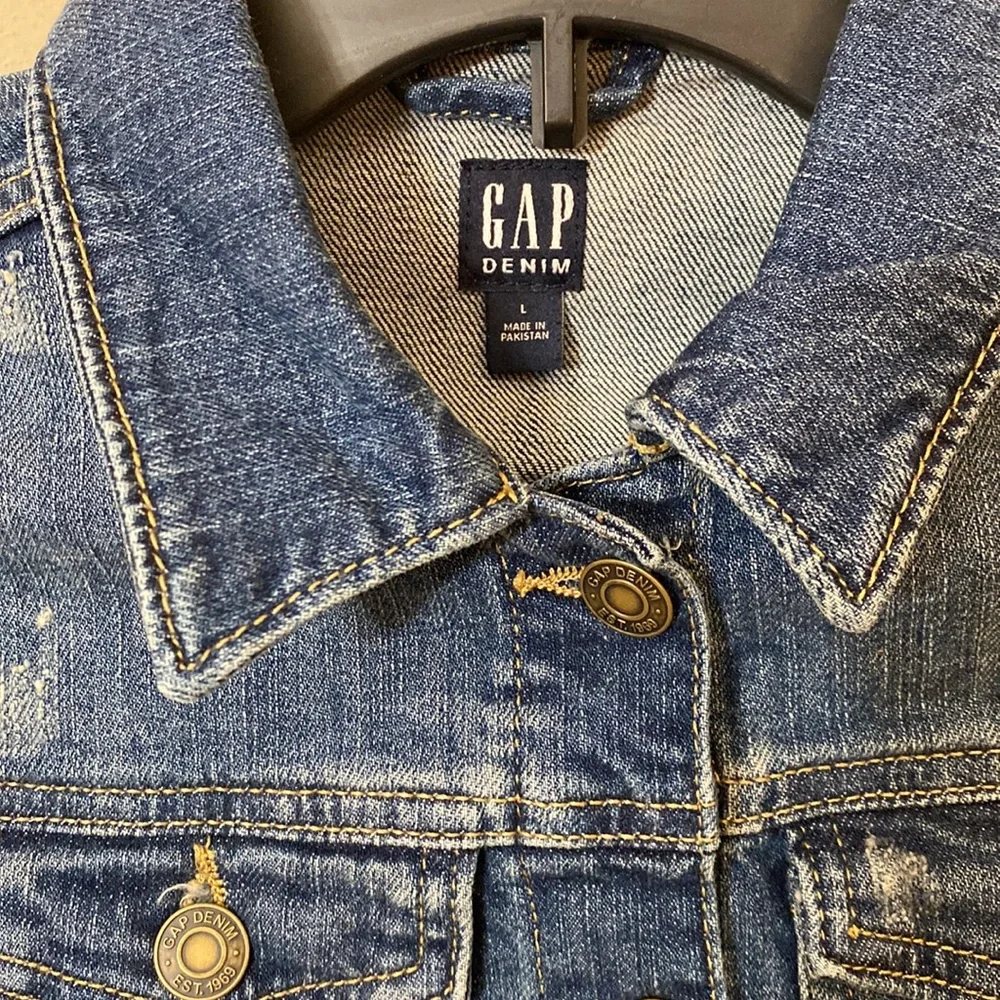 Classic Blue Gap Denim Jean Jacket - Picture 2 of 9